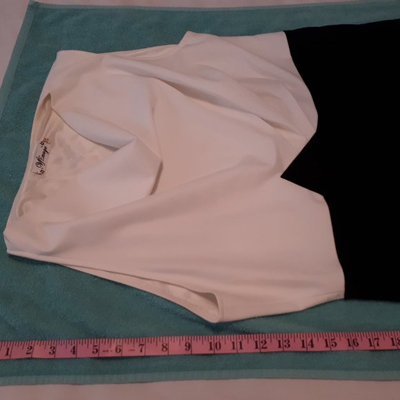 VfEmage Classy White & Black Dress - Picture 5 of 9